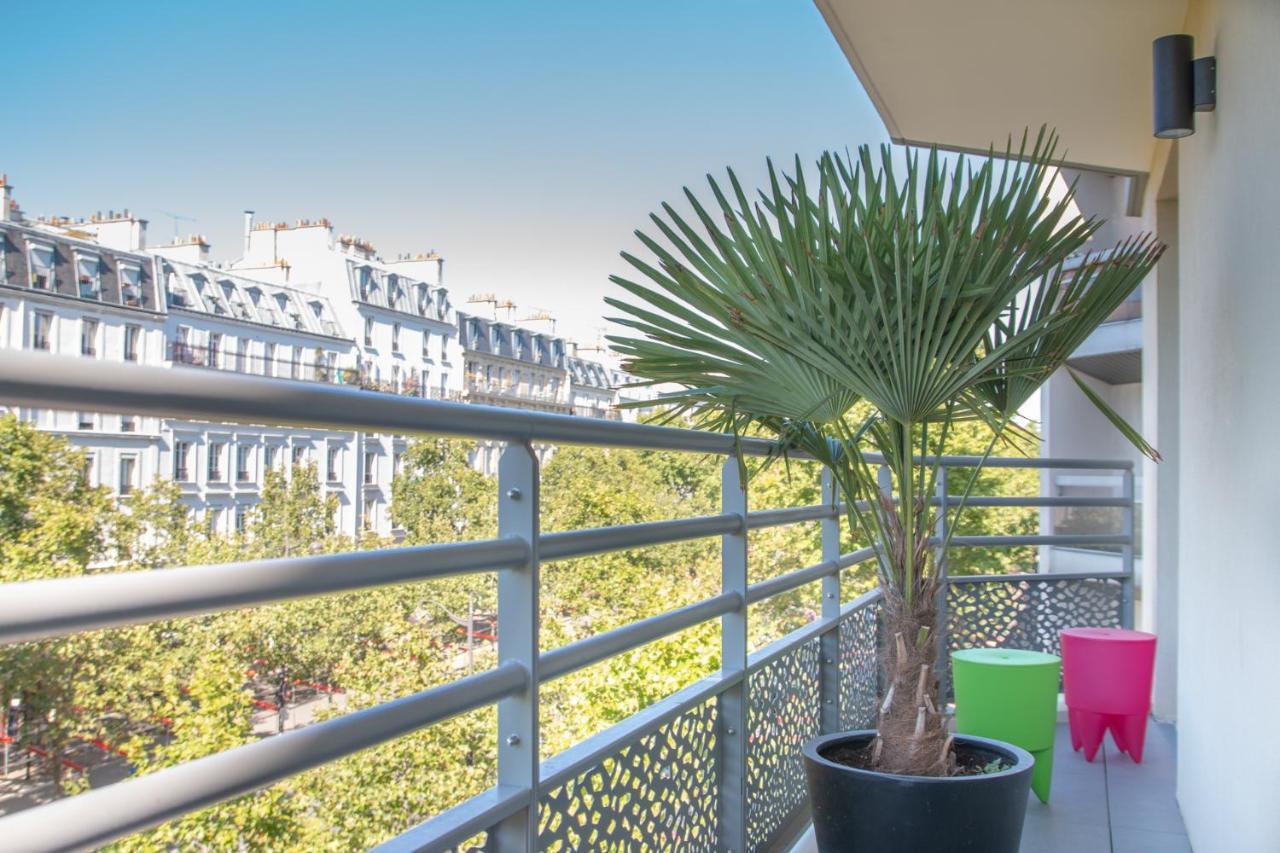 Single Room Balcony