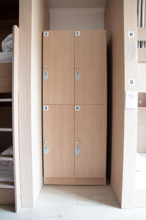 6-Bed Room Balcony