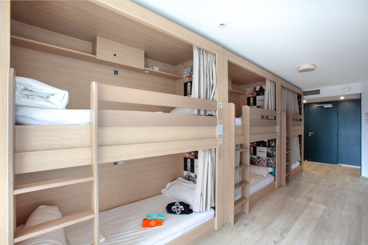 6-Bed Room Balcony